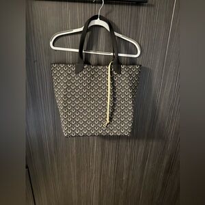 Rothy Signature Black Lightweight Tote & Makeup Pouch